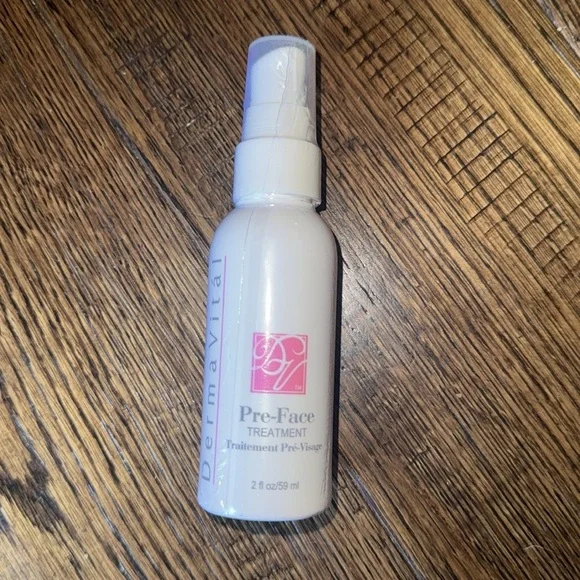 NWT Derma Vitál PRE- FACE Treatment 2 fl oz/59ml